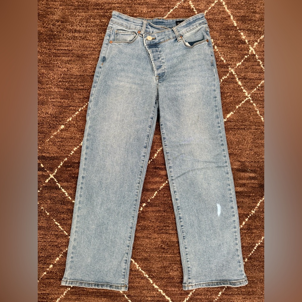 BLANKNYC High Rise V Waist Straight Leg Denim Jeans